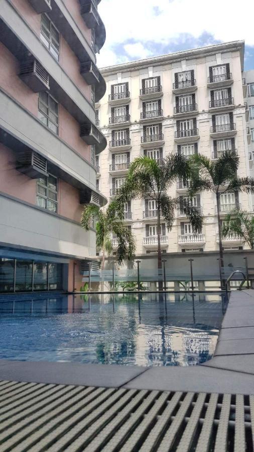 101 Newport Blvd C2 4F By Rechelle Nunag Pasay Eksteriør bilde